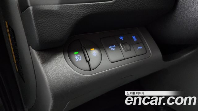 Hyundai Starex 2019 — photo 14