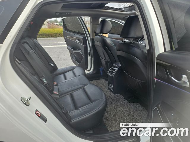 Kia K7 2018 — photo 12