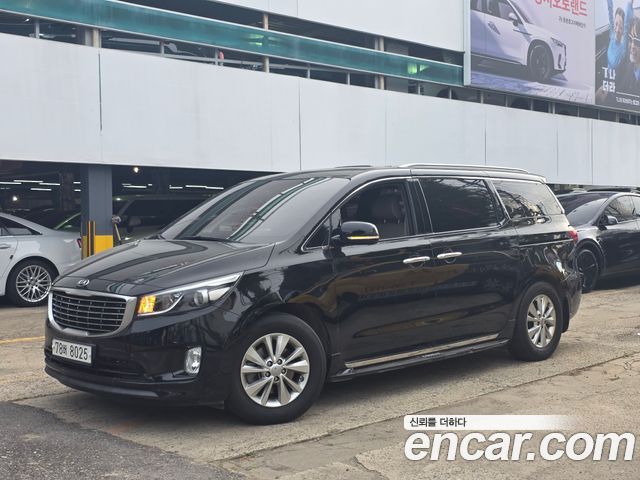 Kia Canival 2017 — photo 2