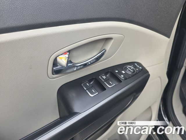 Kia Canival 2017 — photo 6