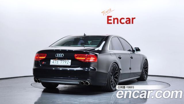 Audi S8 2013 — photo 2