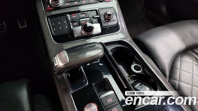Audi S8 2013 — photo 9