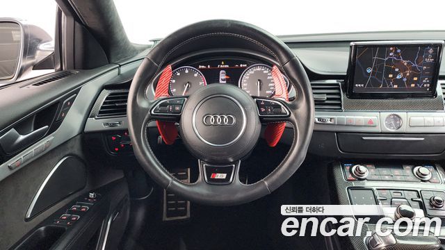Audi S8 2013 — photo 13