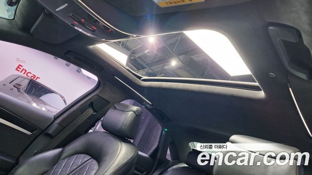 Audi S8 2013 — photo 18