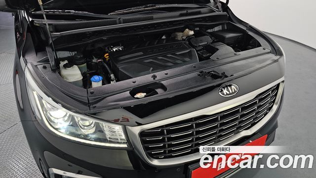 Kia Canival 2019 — photo 6