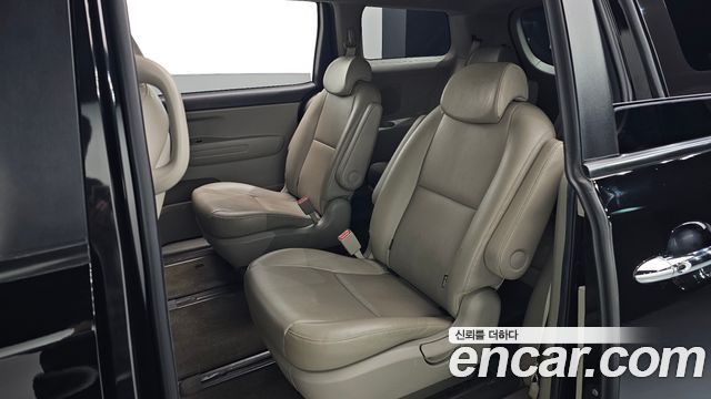 Kia Canival 2019 — photo 12