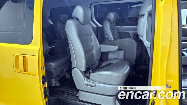 Hyundai Starex 2015 — photo 12