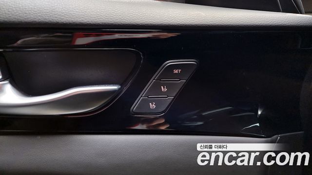 Kia K7 2017 — photo 13