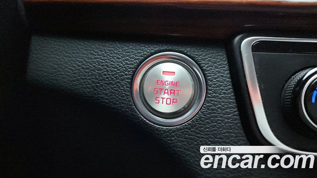 Kia K7 2017 — photo 17