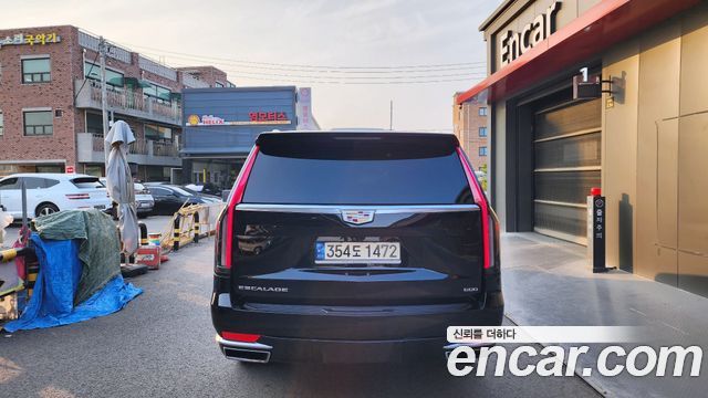 Cadillac Escalade 2022 — photo 4