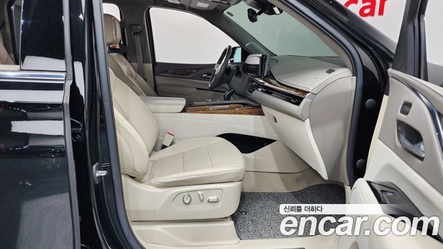 Cadillac Escalade 2022 — photo 11