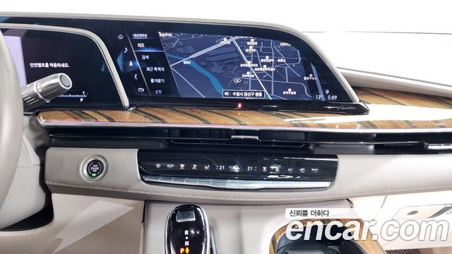 Cadillac Escalade 2022 — photo 14