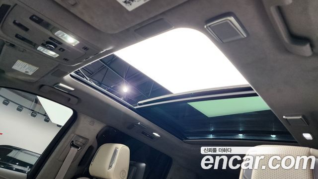 Cadillac Escalade 2022 — photo 18