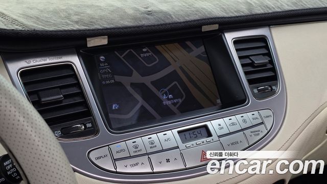 Hyundai Genesis 2012 — photo 14