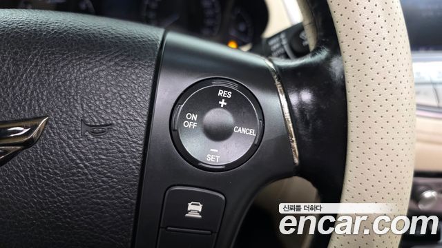 Hyundai Genesis 2012 — photo 19