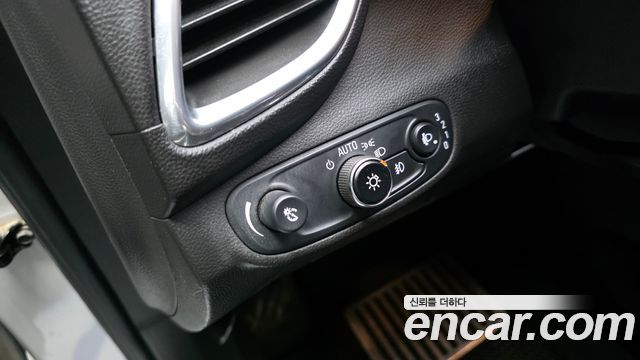Chevrolet Korea Trax 2018 — photo 19