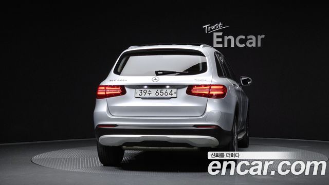 Mercedes-Benz GLC-Class 2019 — photo 4