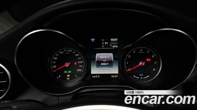 Mercedes-Benz GLC-Class 2019 — photo 8