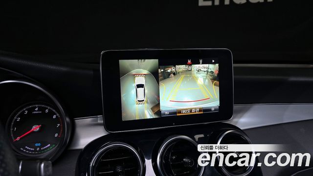 Mercedes-Benz GLC-Class 2019 — photo 14