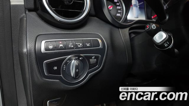 Mercedes-Benz GLC-Class 2019 — photo 16