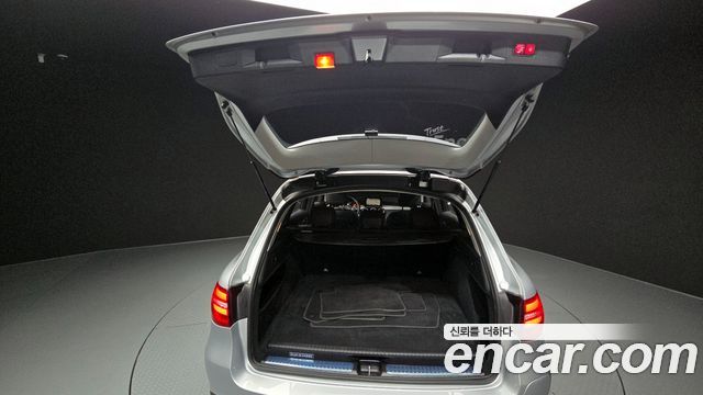 Mercedes-Benz GLC-Class 2019 — photo 20