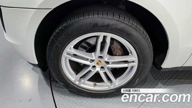 Porsche Macan 2018 — photo 5