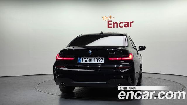 BMW 3-Series 2021 — photo 4