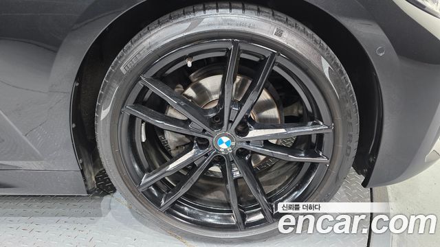 BMW 3-Series 2021 — photo 5
