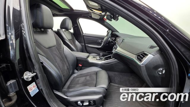BMW 3-Series 2021 — photo 10