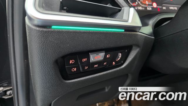 BMW 3-Series 2021 — photo 14