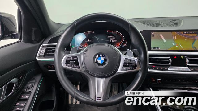 BMW 3-Series 2021 — photo 15
