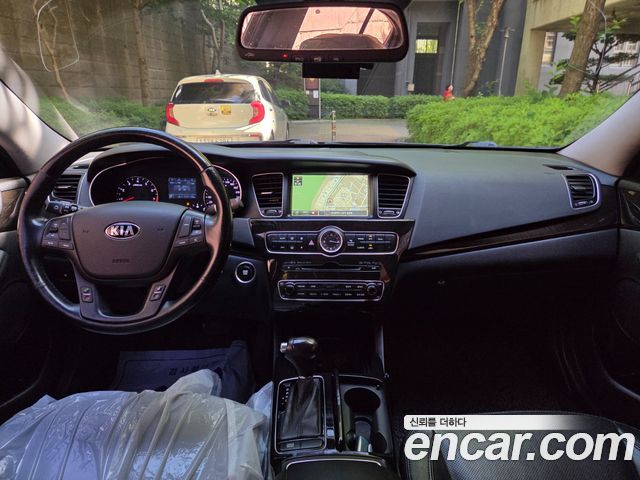 Kia K7 2013 — photo 10