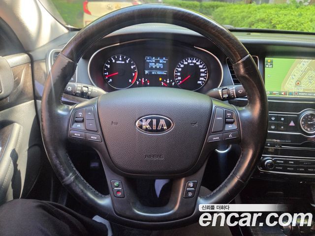 Kia K7 2013 — photo 11