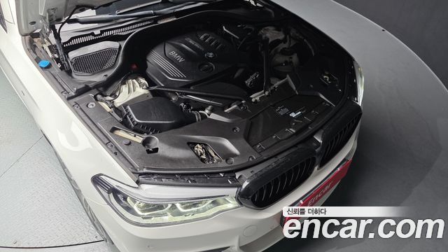 BMW 5-Series 2017 — photo 6