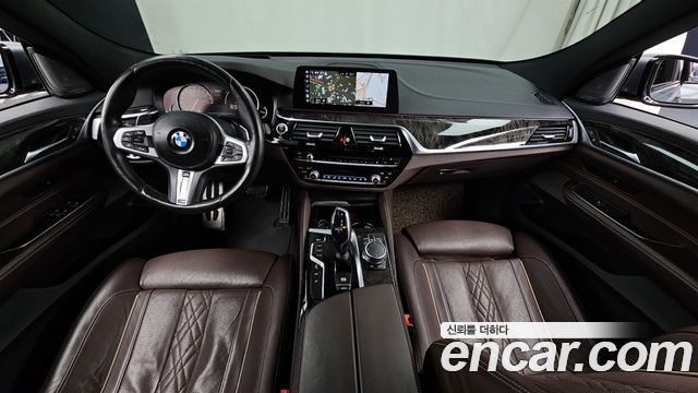 BMW Gran Turismo 2018 — photo 7