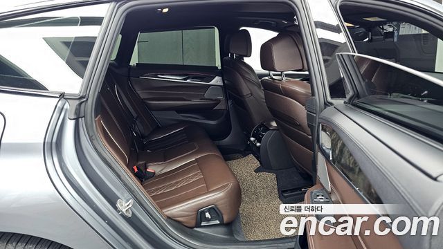 BMW Gran Turismo 2018 — photo 12