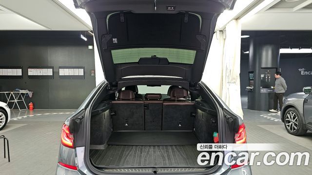 BMW Gran Turismo 2018 — photo 20