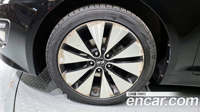 Kia K5 2011 — photo 5