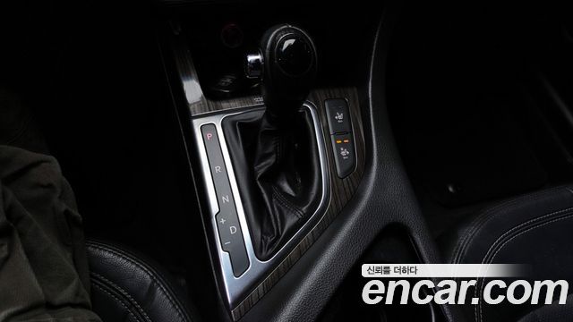 Kia K5 2011 — photo 9