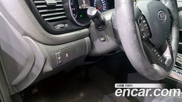 Kia K5 2011 — photo 15