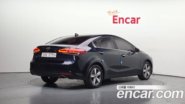 Kia K3 2018 — photo 2