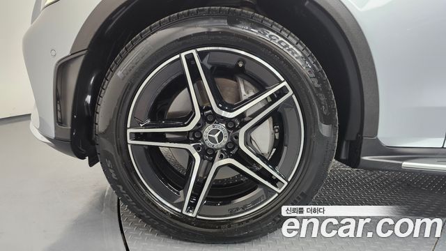 Mercedes-Benz GLC-Class 2023 — photo 5