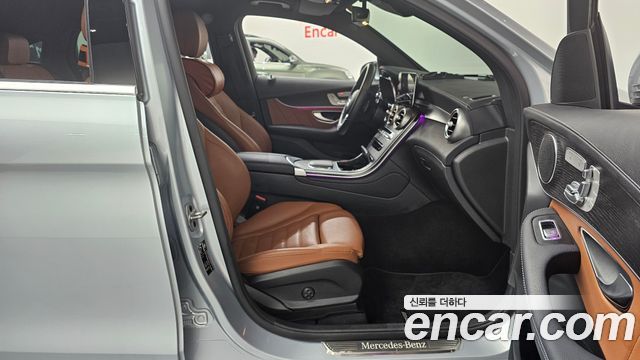 Mercedes-Benz GLC-Class 2023 — photo 11