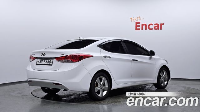 Hyundai AVANTE 2013 — photo 2