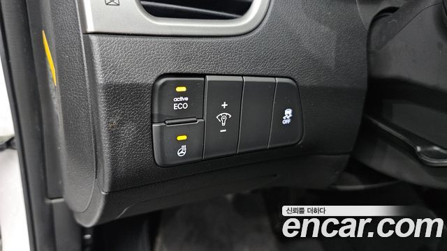 Hyundai AVANTE 2013 — photo 14