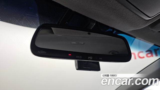 Hyundai AVANTE 2013 — photo 17