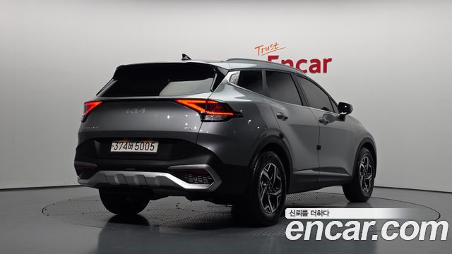 Kia Sportage 2023 — photo 2