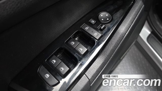 Kia Sportage 2023 — photo 18