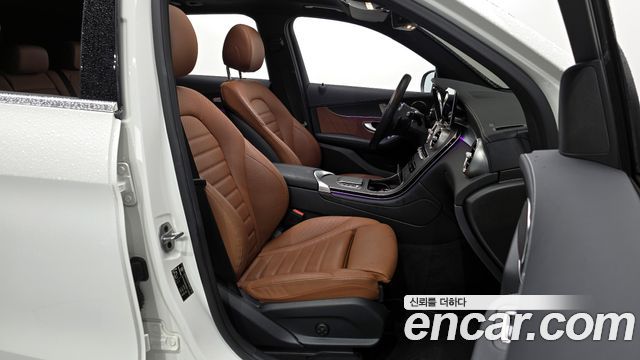 Mercedes-Benz GLC-Class 2022 — photo 10