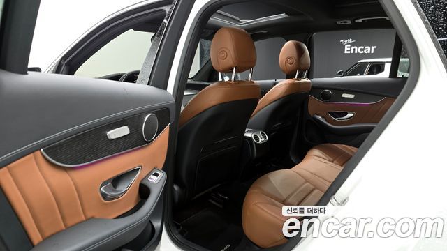 Mercedes-Benz GLC-Class 2022 — photo 12
